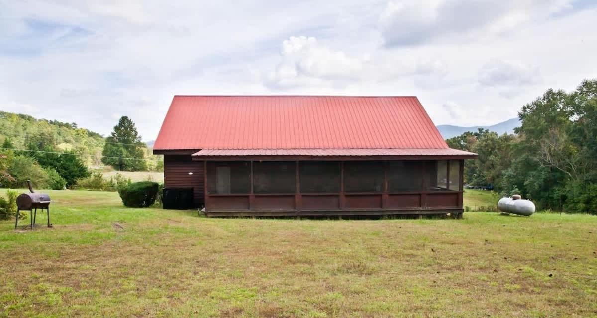 Beautiful View! Log Cabin,Fireplace,Hot Tub,Arcade,Pool,Fishing Sevierville Exterior photo