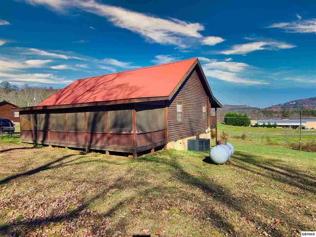Beautiful View! Log Cabin,Fireplace,Hot Tub,Arcade,Pool,Fishing Sevierville Exterior photo